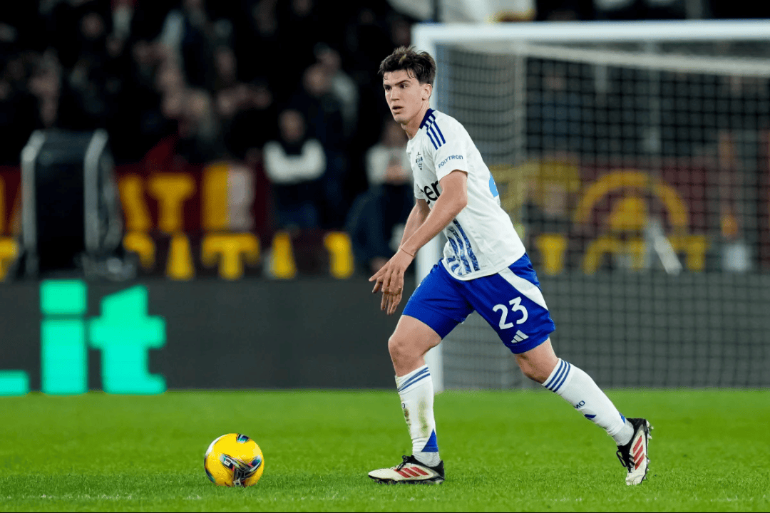 首当其冲的 首当其冲的