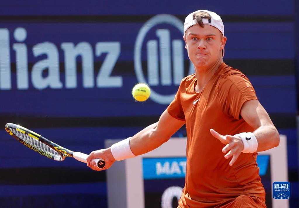 击欧洲赛场 击欧洲赛场