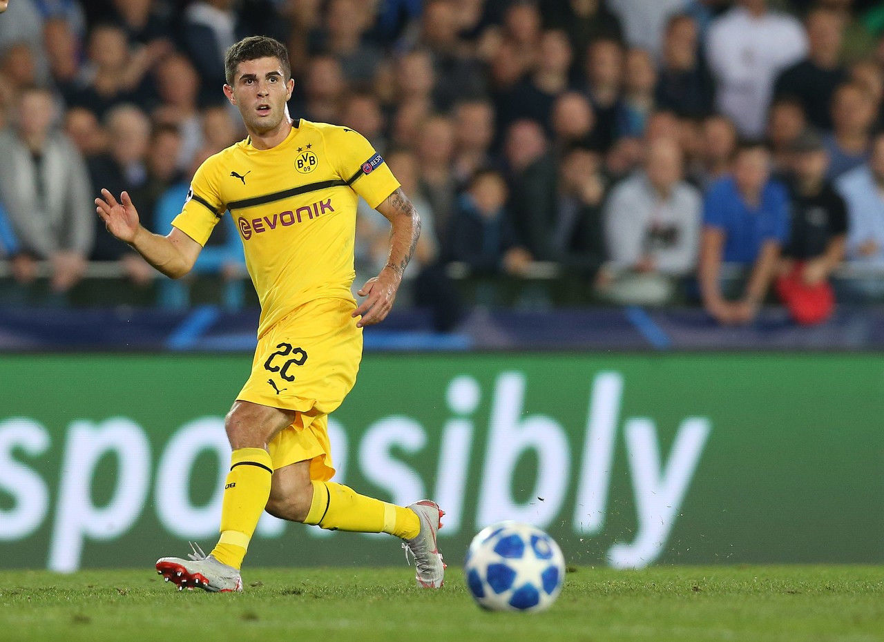 赞助商和球 赞助商和球